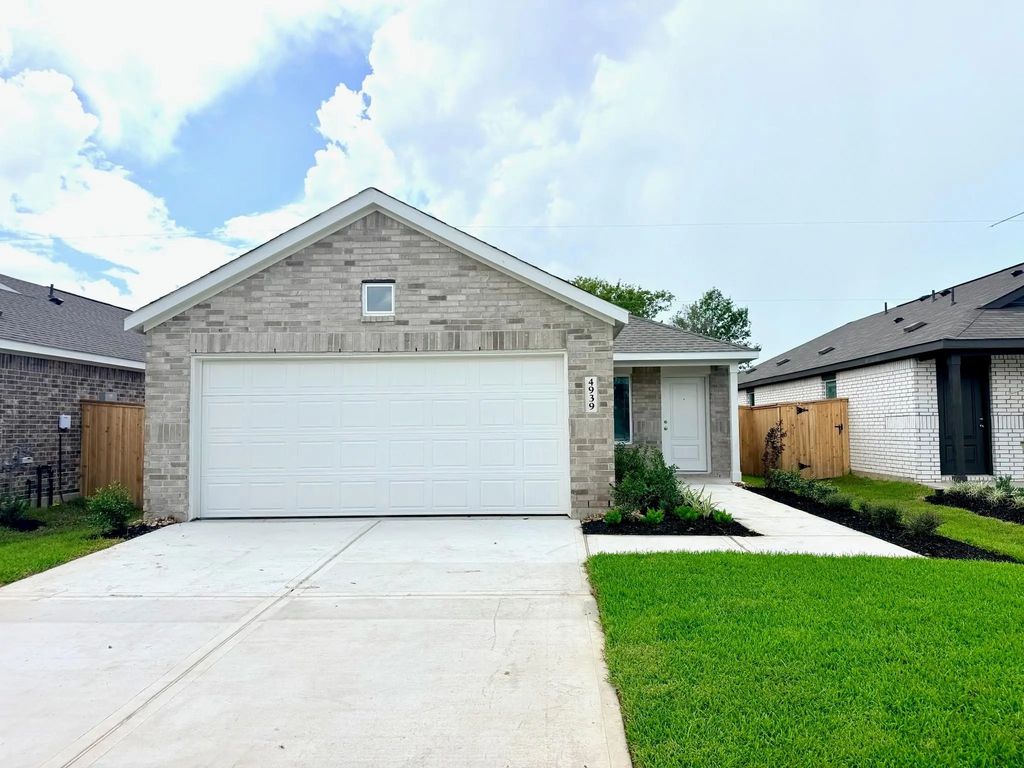 4939 Palamedes Swallowtail Lane, Needville