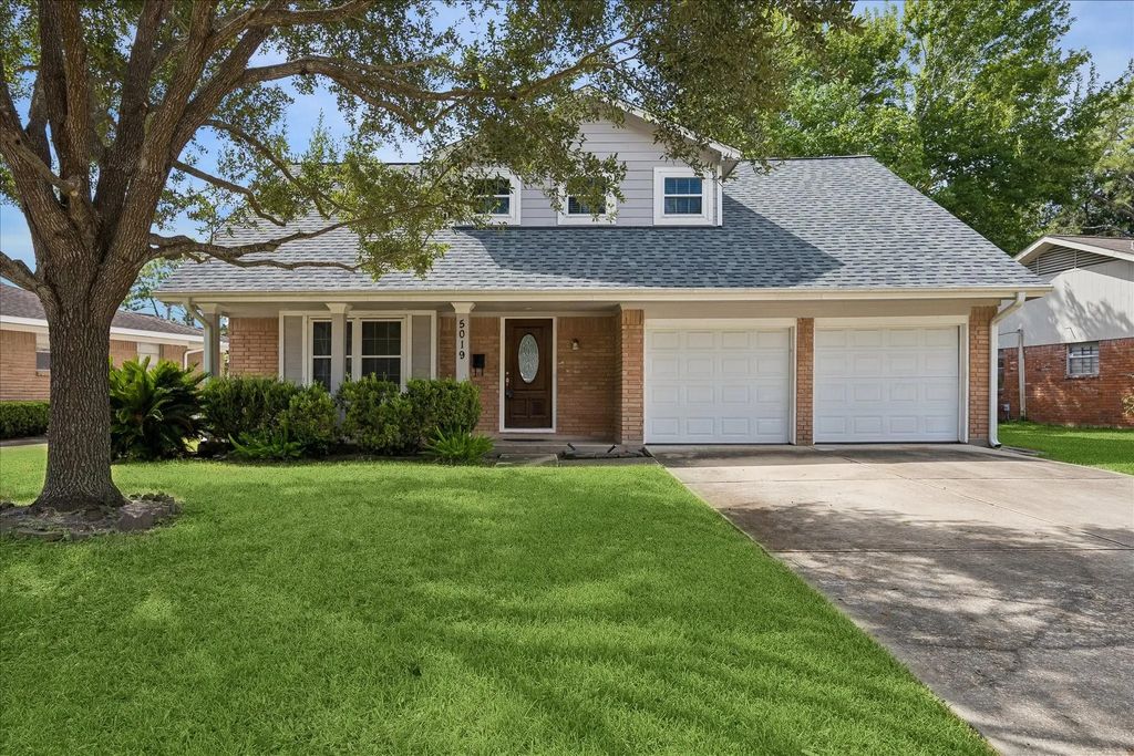5019 Kinglet Street, Houston