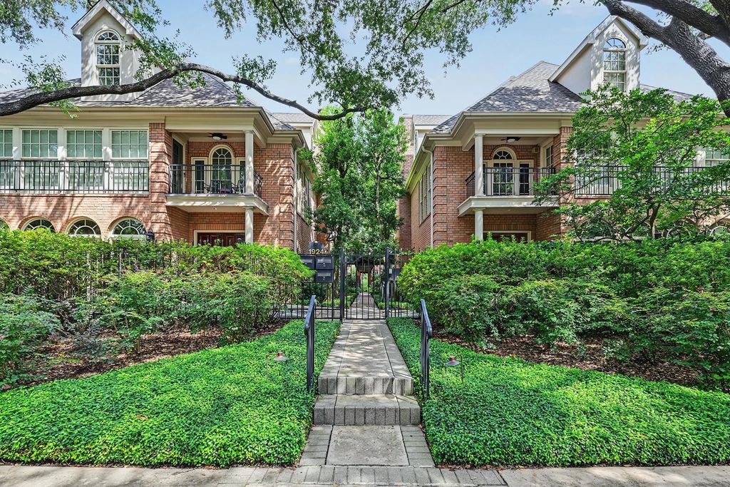 1924 South Boulevard C, Houston