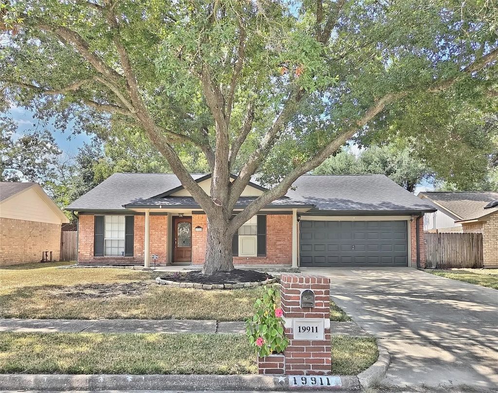 19911 Bambiwoods Drive, Humble