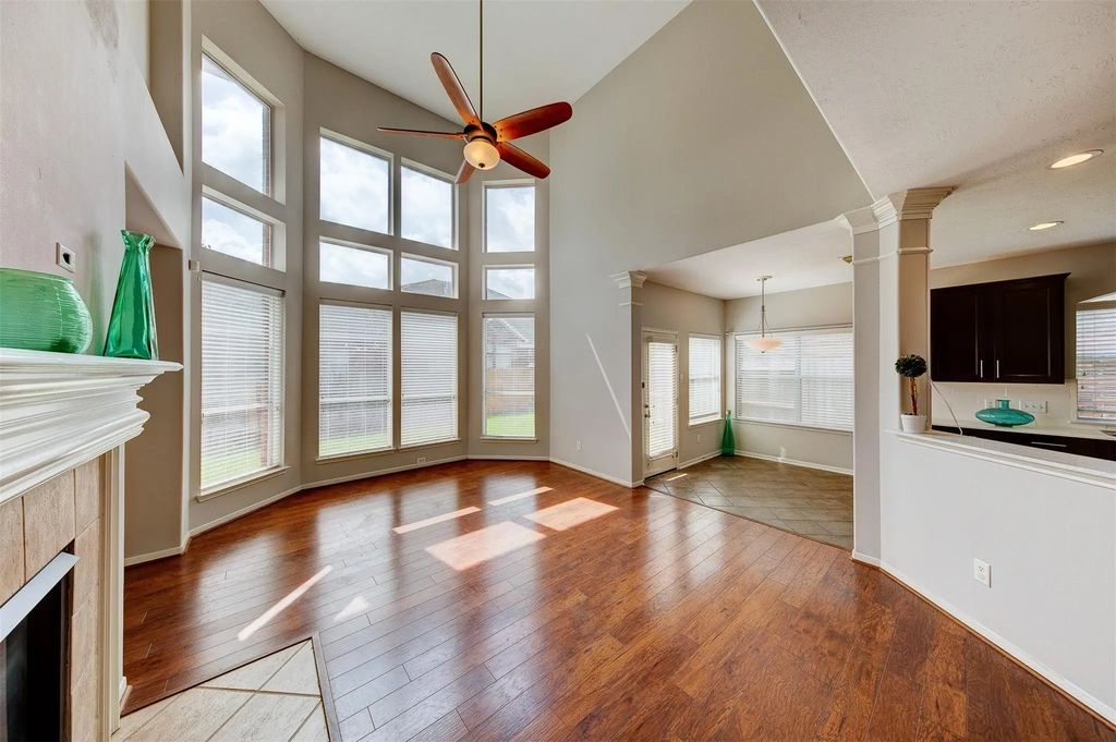 2619 Emerald Springs Court, Pearland