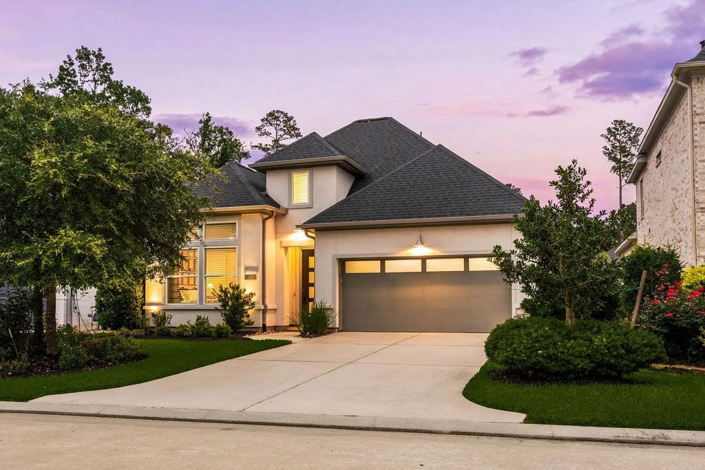 18 Gentle Branch Place, The Woodlands