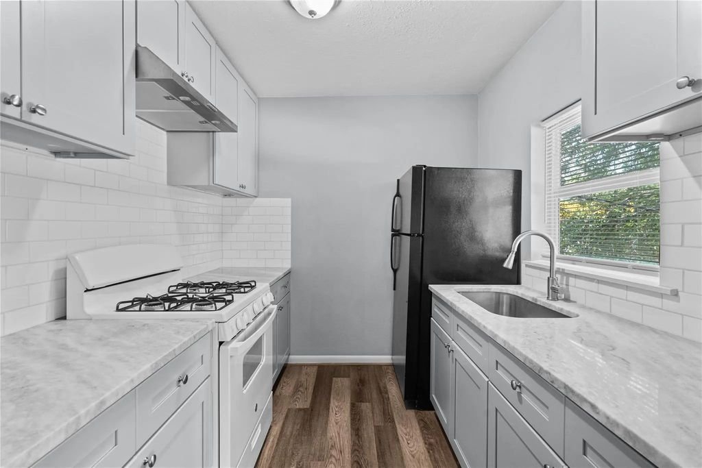 2324 Cedar Drive 3, La Marque