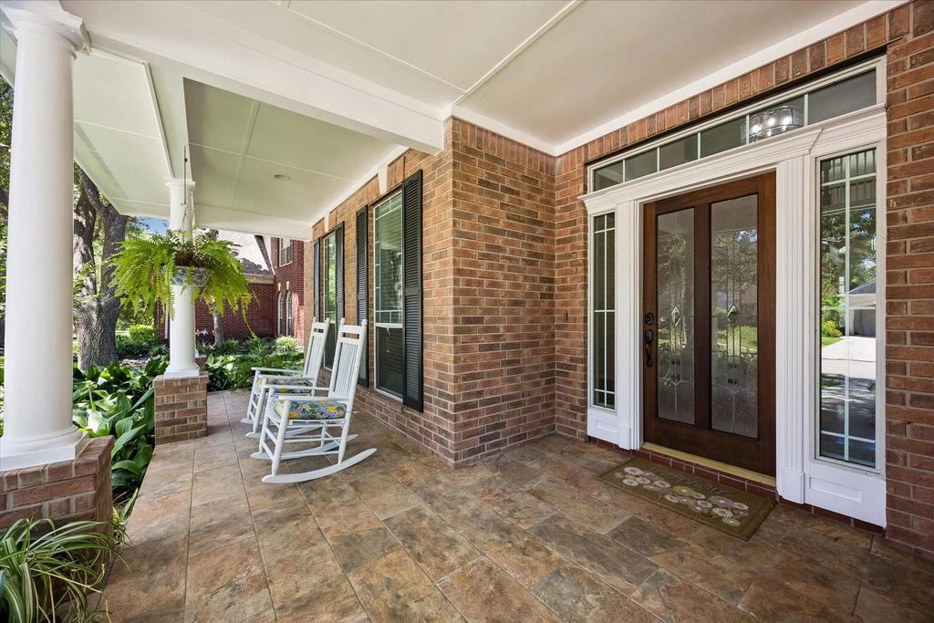 7535 Guinevere Drive, Sugar Land
