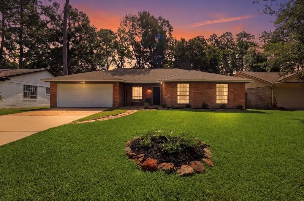 426 Eastwood Drive, New Caney