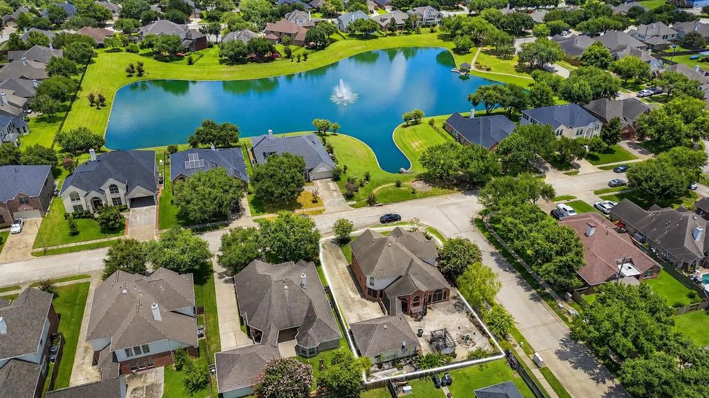 20003 Glen Lake Drive, Spring