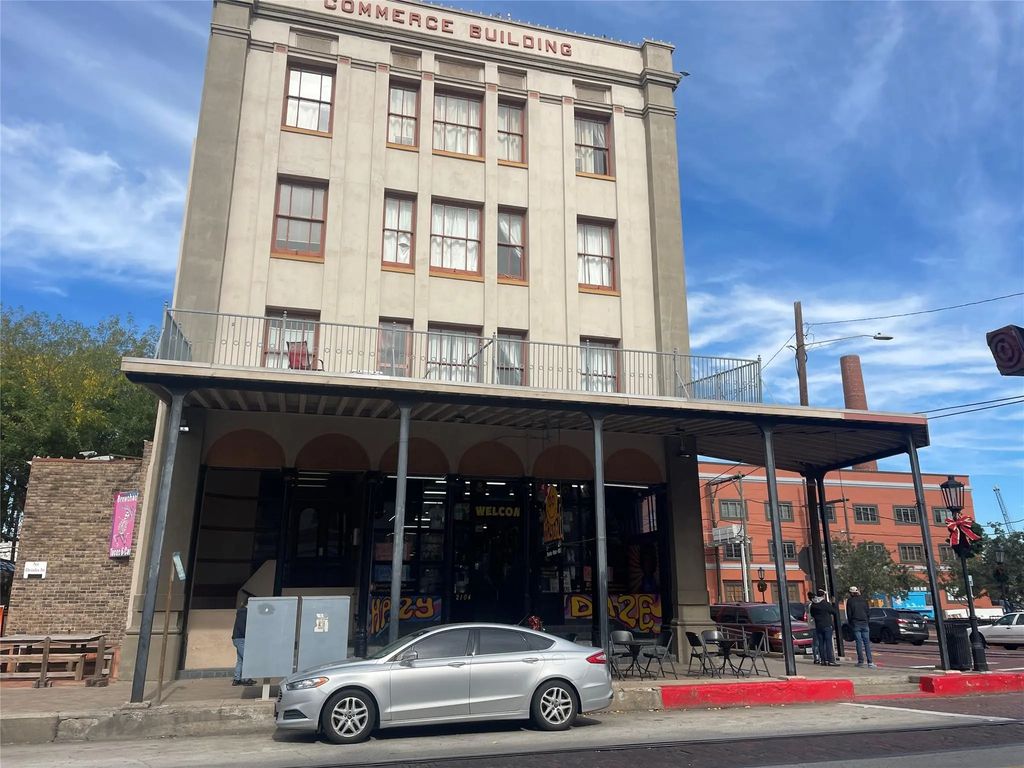 2104 Strand Street 4s, Galveston
