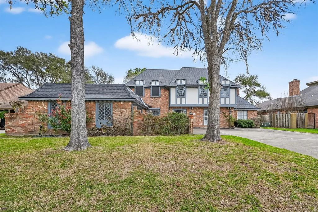 2911 Robinson Road, Missouri City