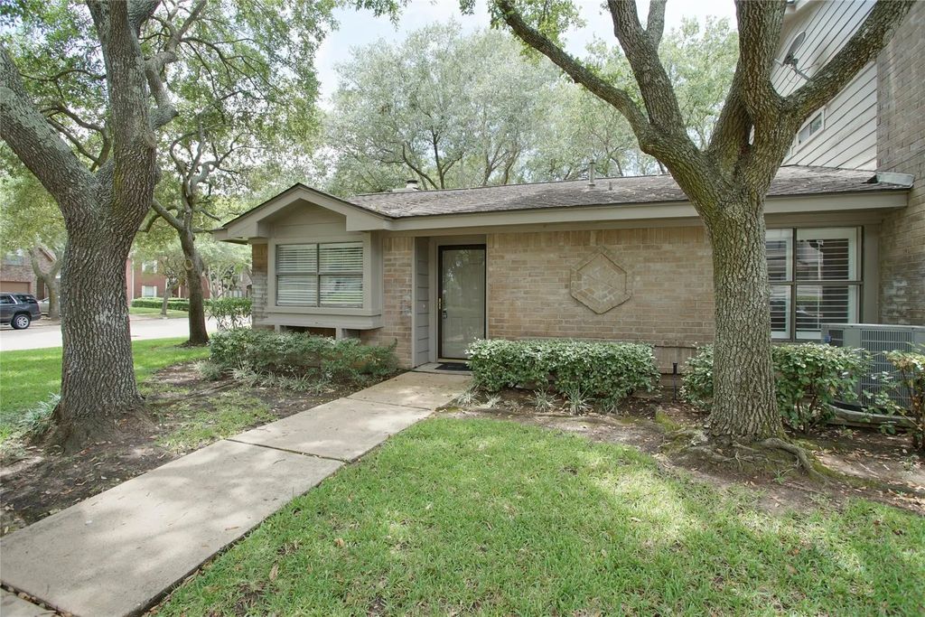 2711 Grants Lake Boulevard 174, Sugar Land