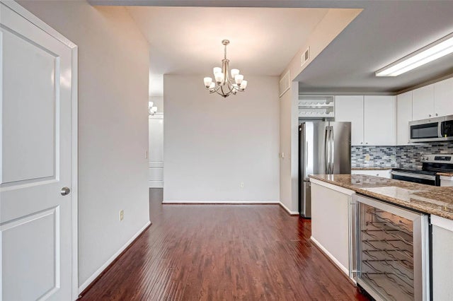 3505 Sage Road 2106, Houston