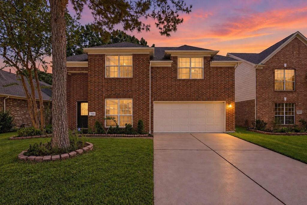 7210 Hazel Cove Drive, Houston
