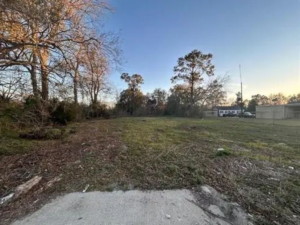 6245 Highway 105, Beaumont