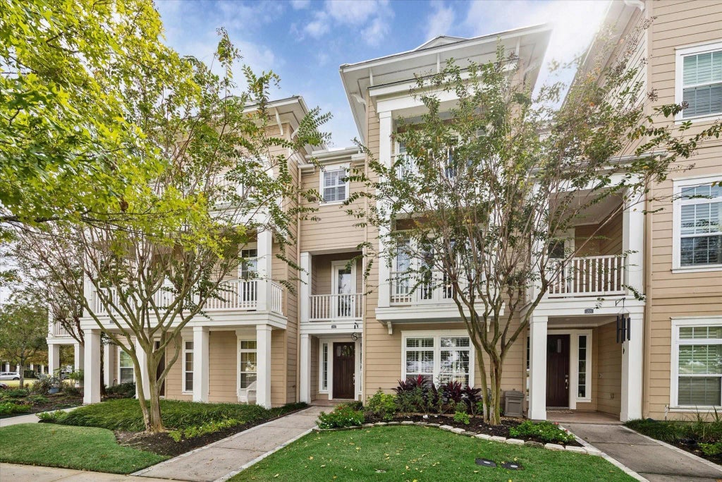 222 Breezy Way, The Woodlands