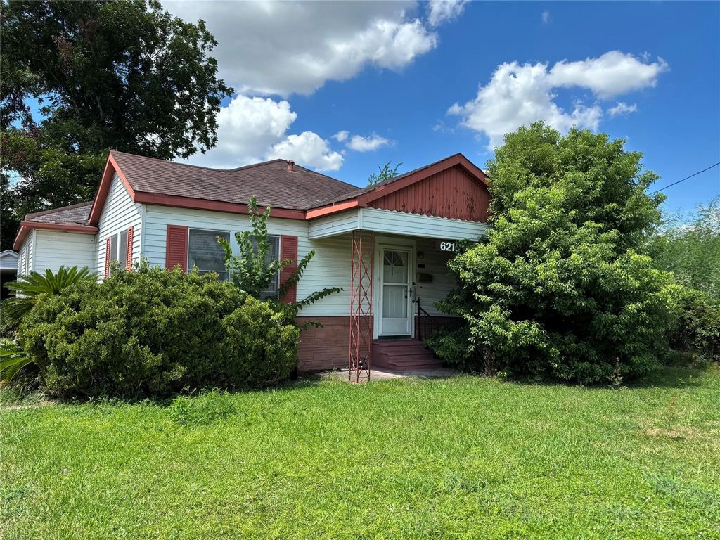 6215 Gay Street, Houston