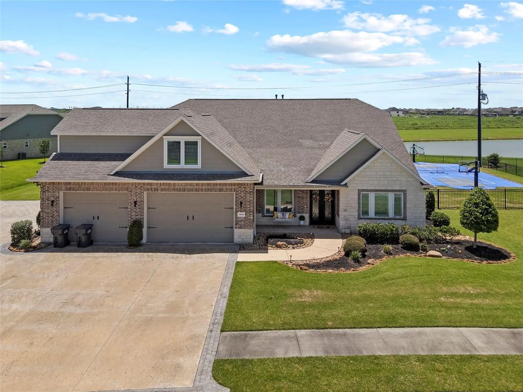 14214 Meadowlands Drive, Mont Belvieu