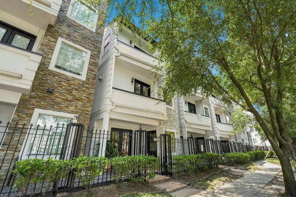 1525 Rosewood Street, Houston