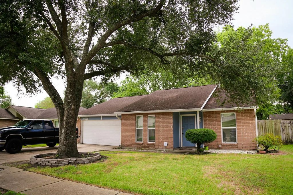 8075 Split Pine Drive, Houston