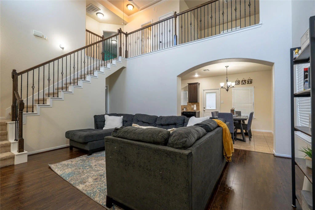 13206 Chanel Drive, Houston