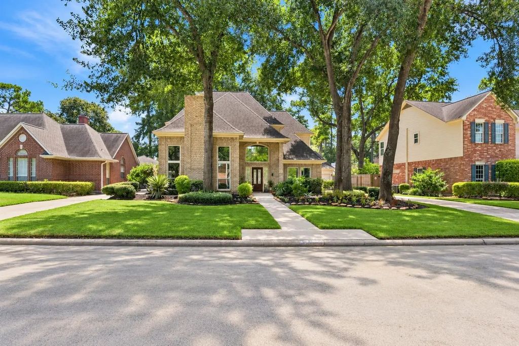 14534 Forest Lodge Drive, Houston