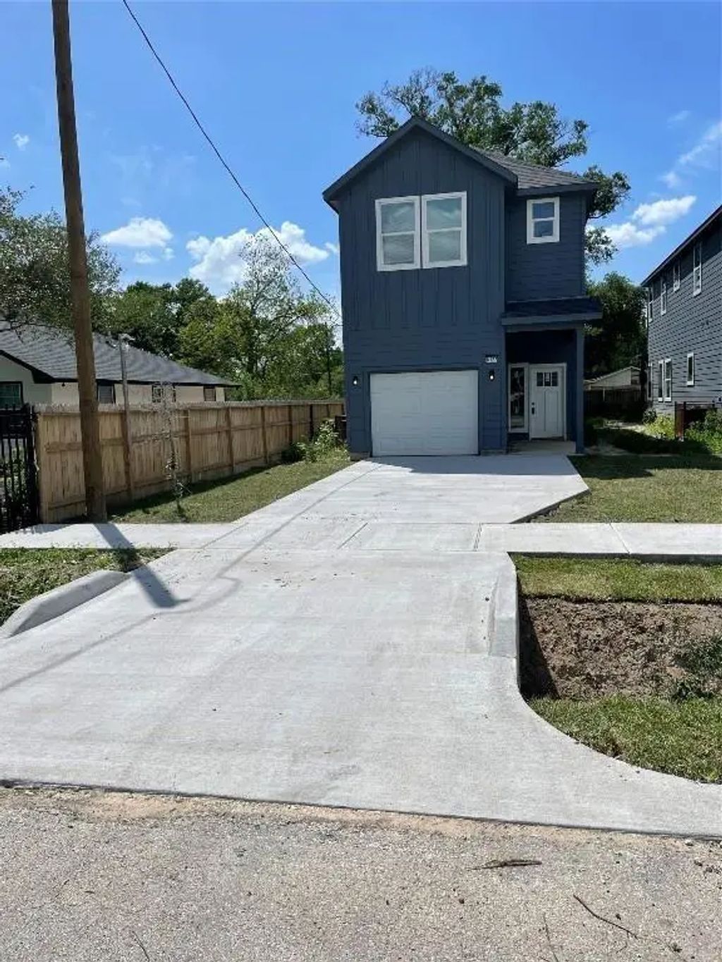 8129 Hoffman, Houston