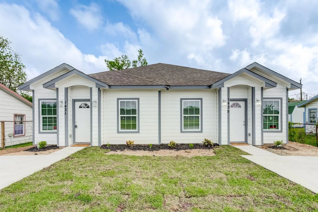 142 Calloway Street, Houston