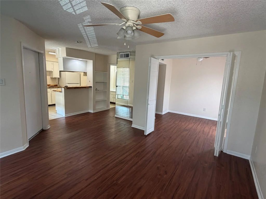 1516 Bay Area Boulevard F2, Houston