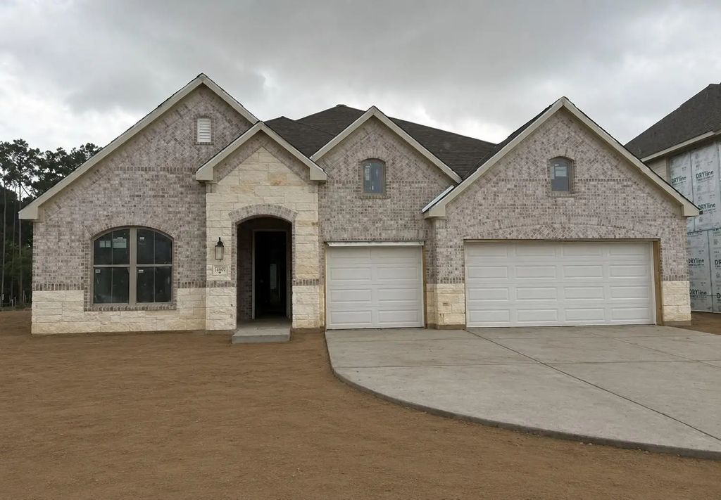 32118 Pond Pine Court, Spring