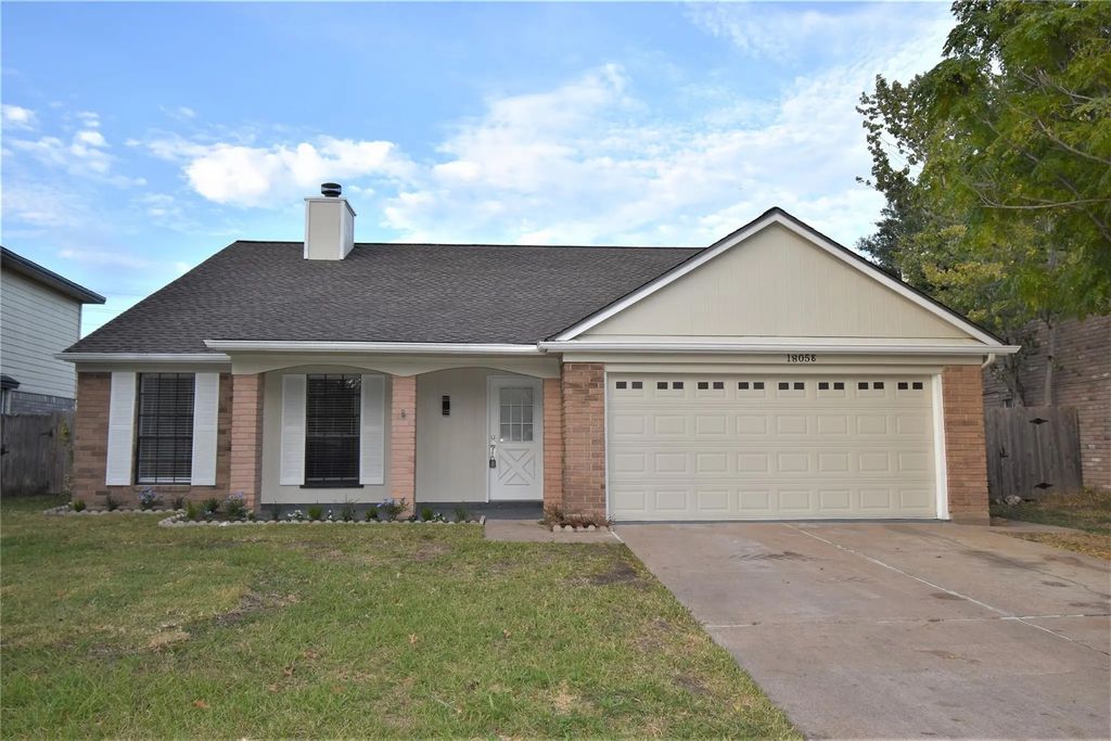 18058 Brooknoll Drive, Houston