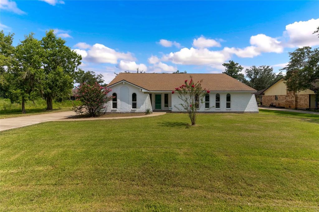 1430 North Rd, Lake Jackson