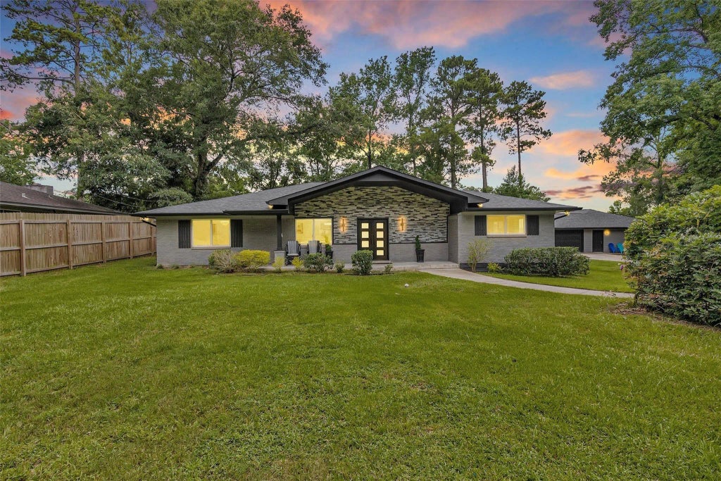 1302 Spring Creek Drive, Spring