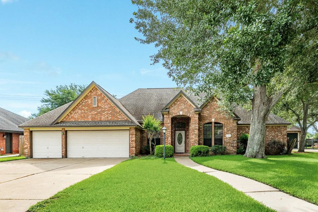 251 Chestnut Street, Lake Jackson