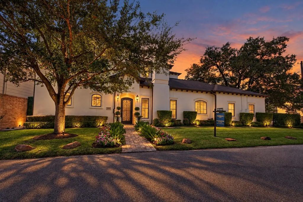 1202 Gross Street, Houston