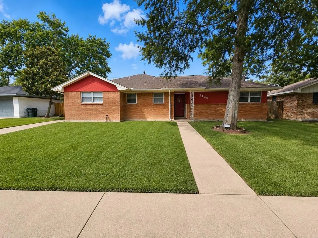 2126 Possum Creek Road, Houston