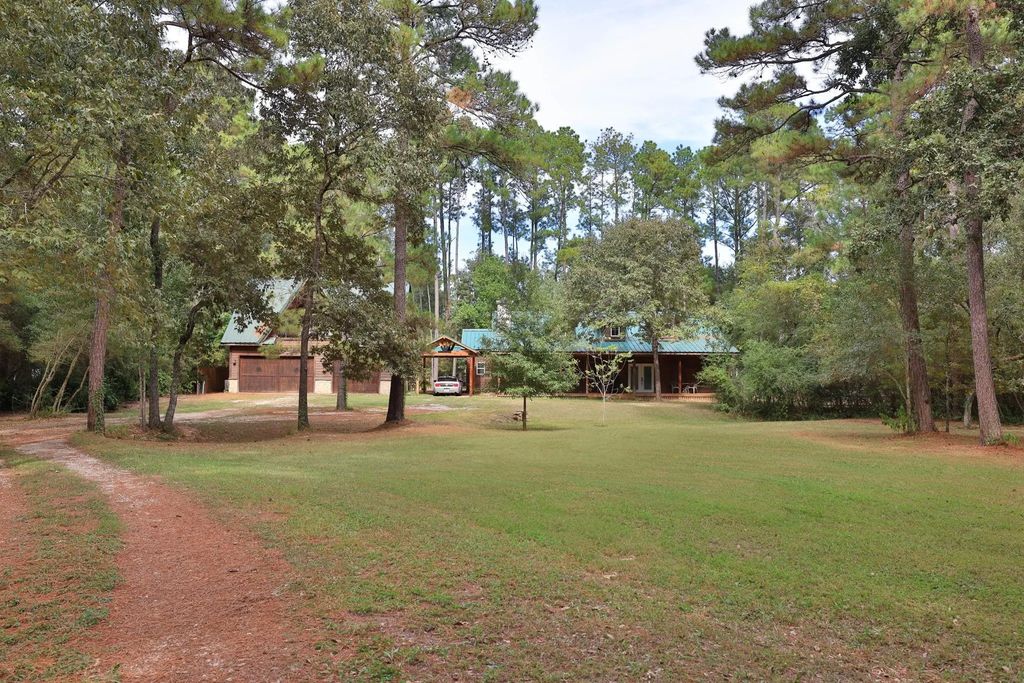 23318 Green Forest Street, Hockley