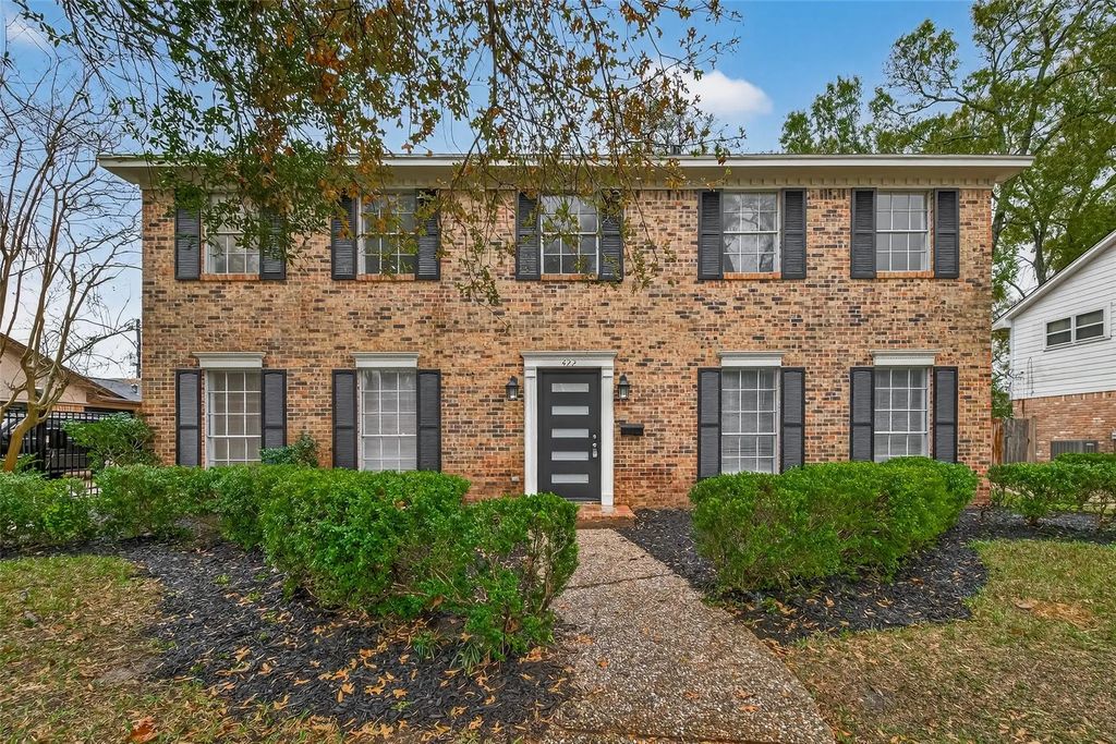 422 Willow Vista Drive, El Lago