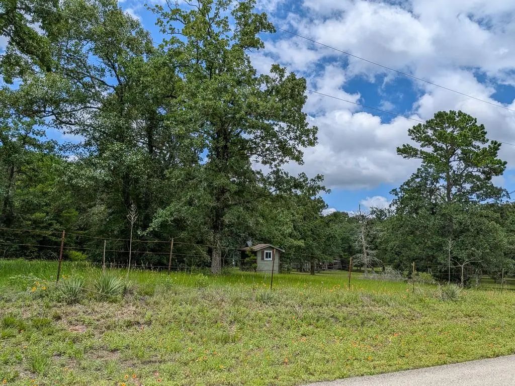 6041 County Road 302, Navasota