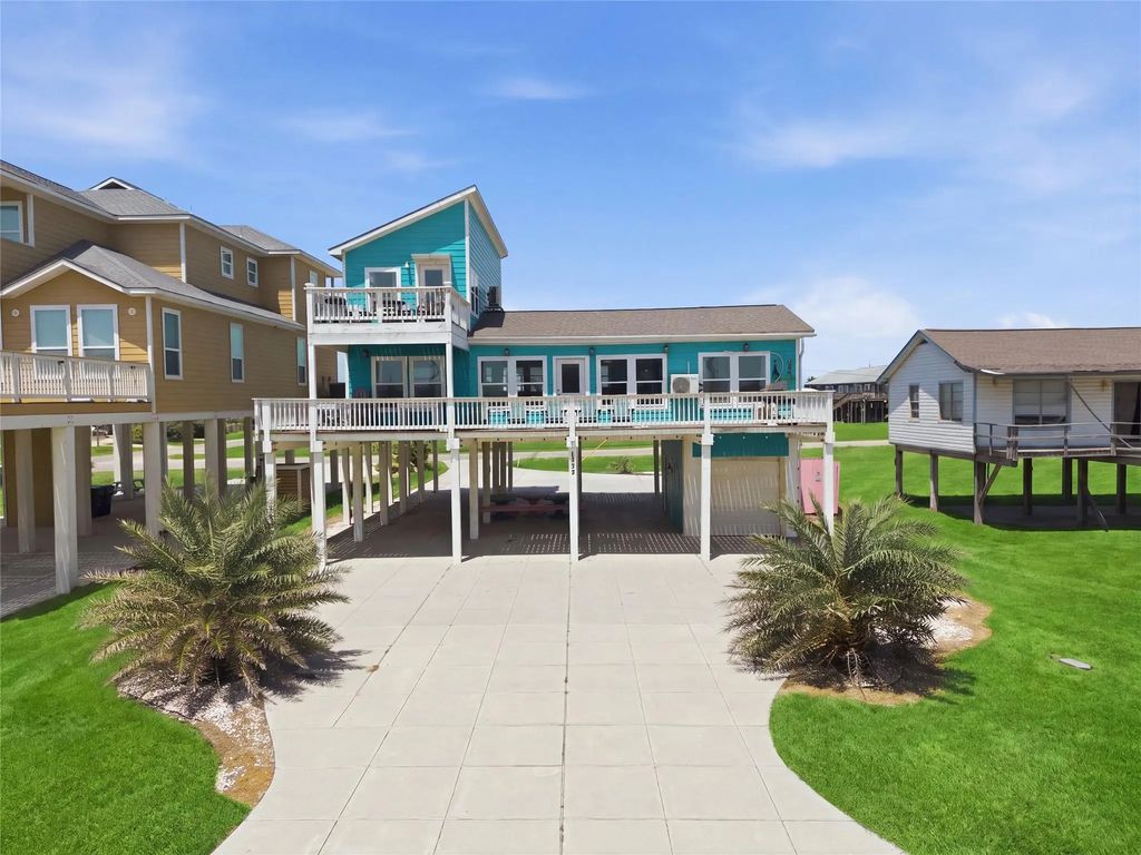 1014 Seashell Drive, Freeport