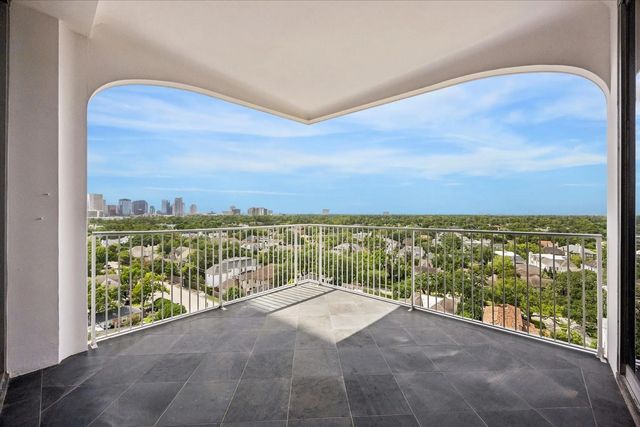 3711 San Felipe Street 10c, Houston