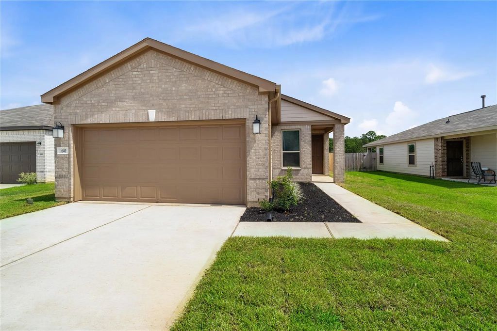 640 Appaloosa Meadow Drive, Magnolia