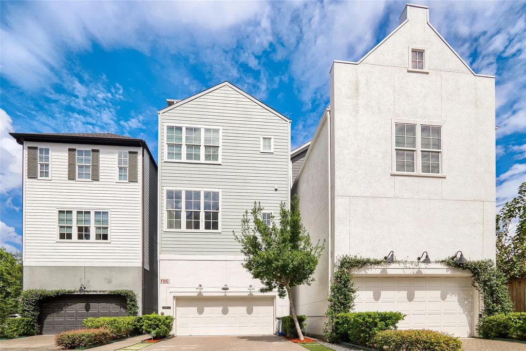 4024 Woodshire Village Estate, Houston