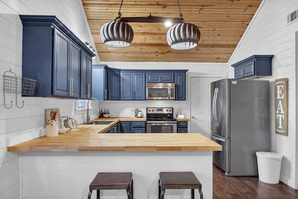 235 Red Squirrel Lane, Brookeland