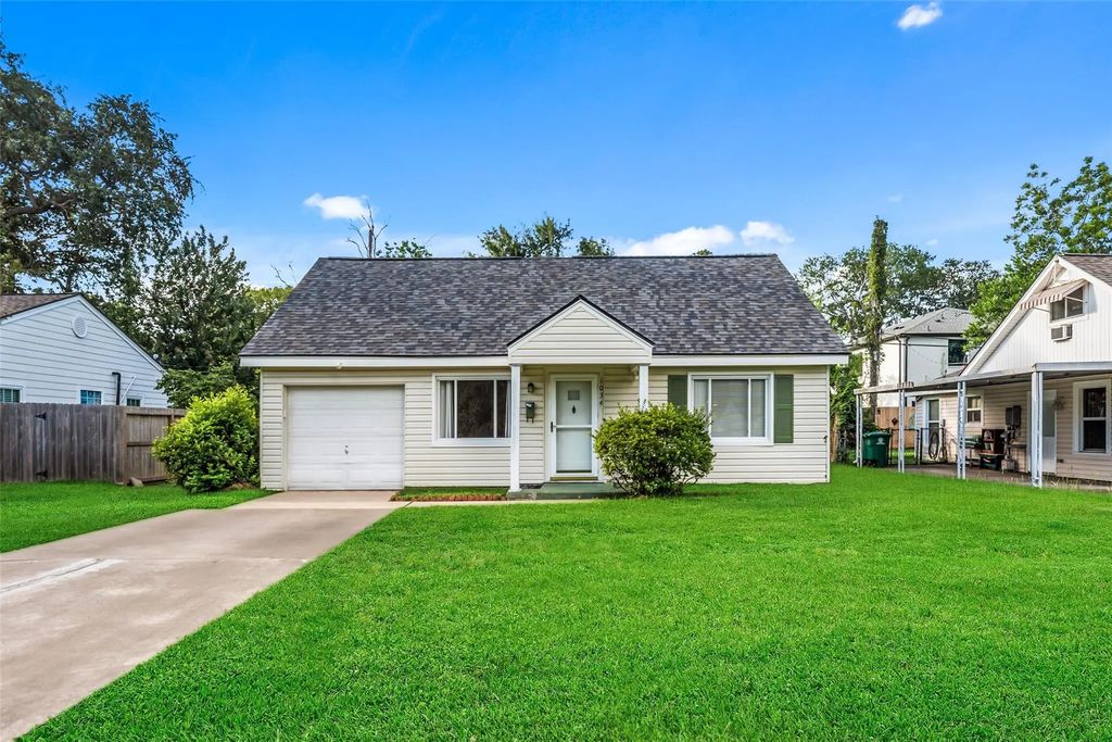 1034 Lamonte Lane, Houston