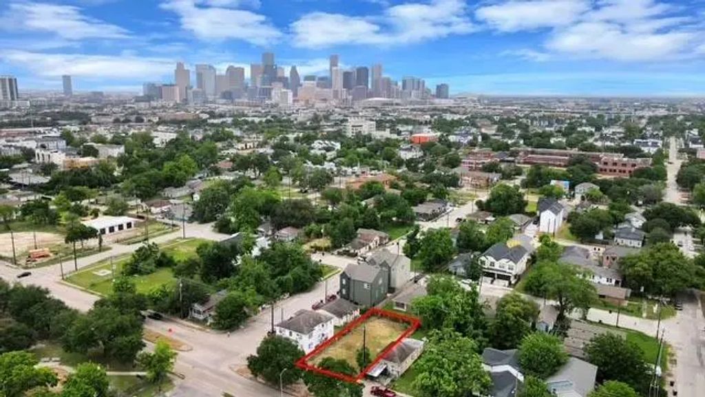 2705 Alabama Street, Houston