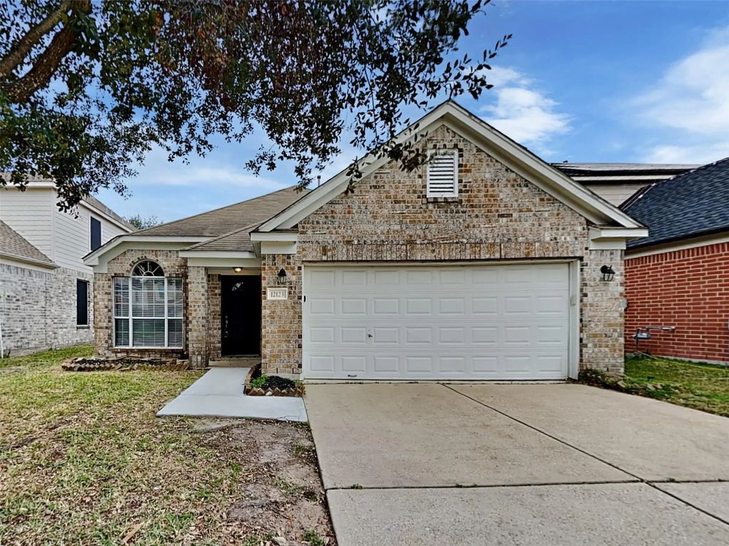 12123 Lands Down Ridge Way, Humble