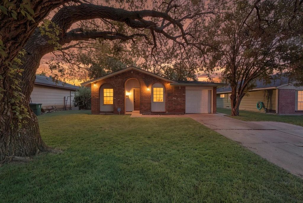 12610 S Coast Drive, Houston