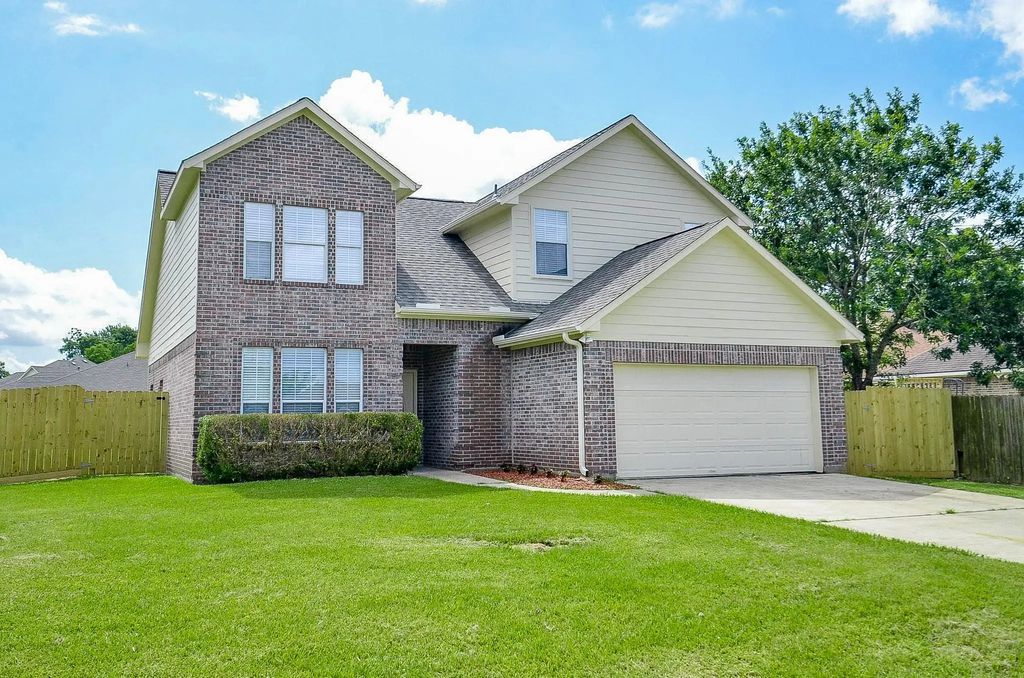 12324 Green Ridge Drive, Willis