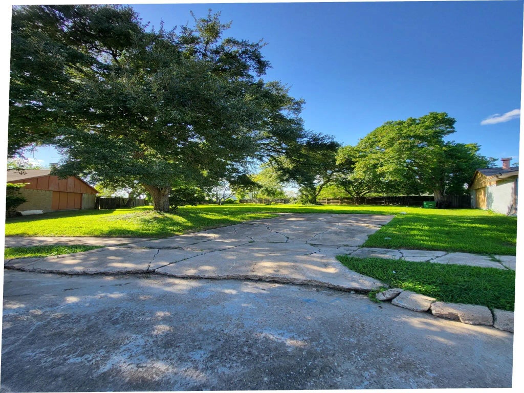 16842 Rapidcreek Drive, Houston