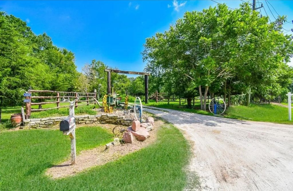 39551 Donigan Road, Brookshire