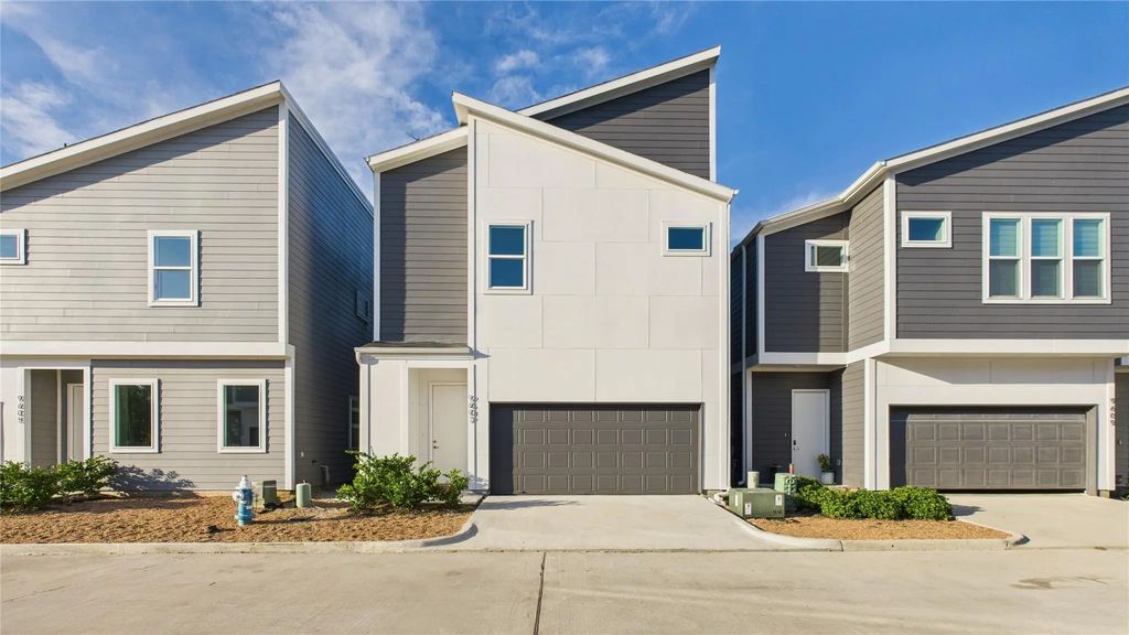9607 Habitat Street, Houston