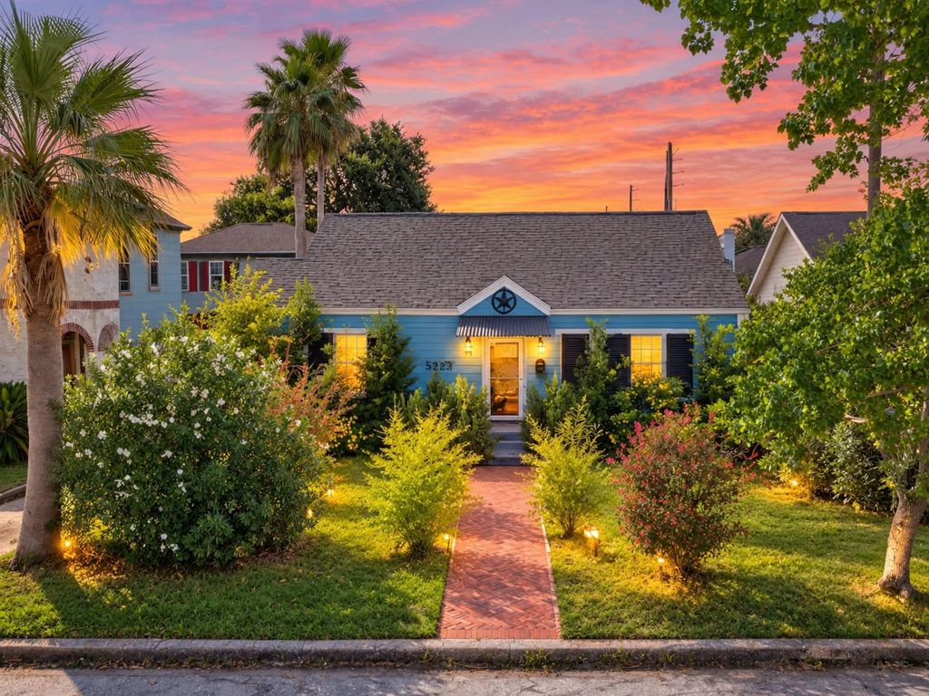 5223 Avenue O, Galveston